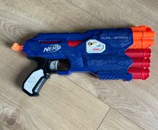 Nerf Dual Strike gun