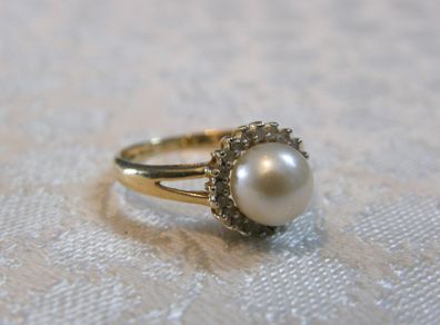 PRICE DROP 14K Gold Cultured Pearl and Diamond Cluster Ring, Size N, Vintage Style, 2.5g