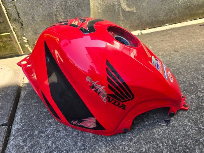 Honda CBR fuel tank