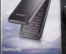 Vintage Samsung GT-C3560 "Flip" Phone