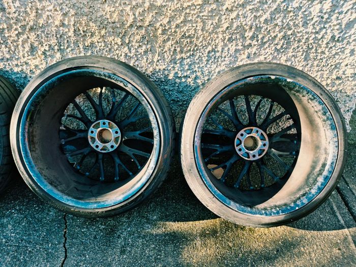 R20 5x120 BMW Style 405M staggered alloy wheels with tyres