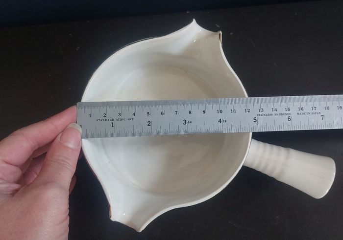 Fabulous Arklow Studio Kraft Single Handled Double Spouted Sauce Boat in the Chinese Peony Pattern