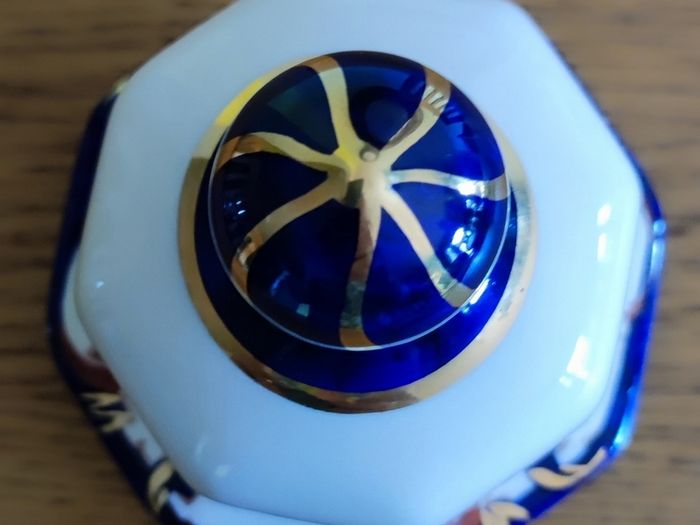 Lid