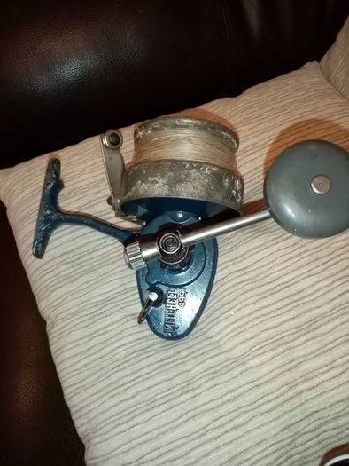 Fishing reel