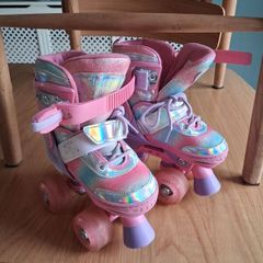 Adjustable Rollerskates
