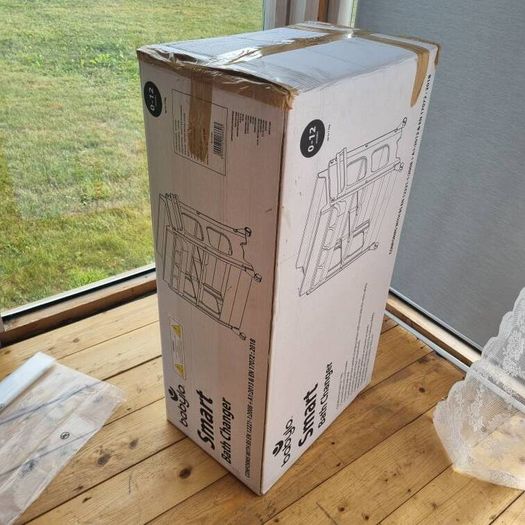 Baby Changing Unit with Bath - Like New