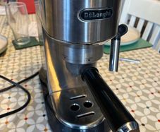 DeLonghi Dedica EC680M Espresso Machine faulty/spares or repairs
