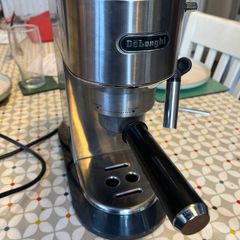 DeLonghi Dedica EC680M Espresso Machine faulty/spares or repairs