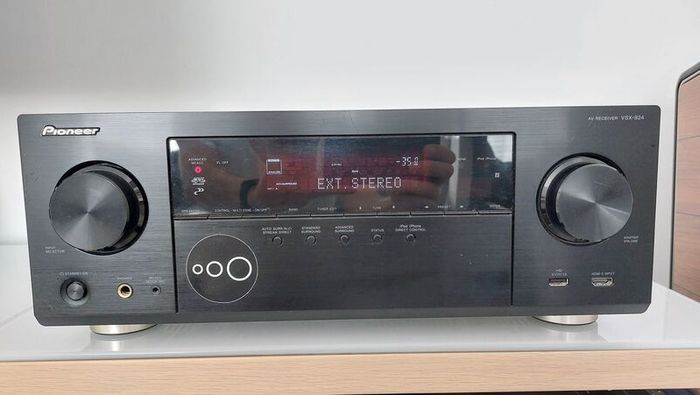 Pioneer VSX-924 // 7.2-Channel AV Receiver with Ultra HD (4K/60p)