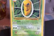 Pokemon Base set Kakuna 33/102 Near Mint Condition