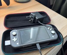 Nintendo Switch Lite | Grey