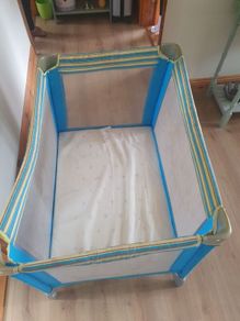 travel cot