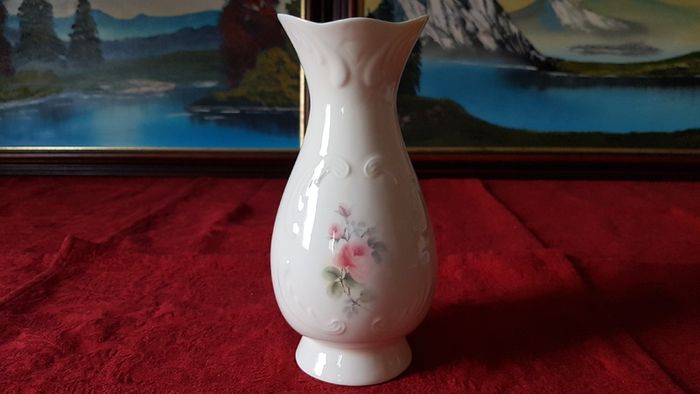 8 Inches Tall Donegal Parian China Rose Vase Made In Ireland