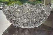 Large Heavy Cut Glass Crystal Style Centrepiece / Fruit Bowl, 25cm