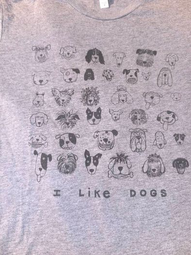 I like dogs t shirt size medium