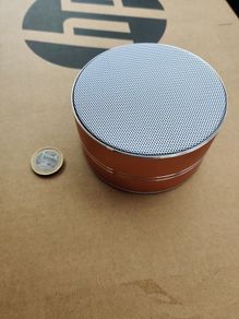 Akai Bluetooth speaker