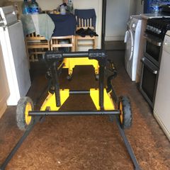 Dewalt stand