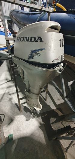 Honda 4 stroke  10 hp Outboard engine Short shaft