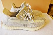 Authentic Brand New Yeezy 350 Citrin UK8.5