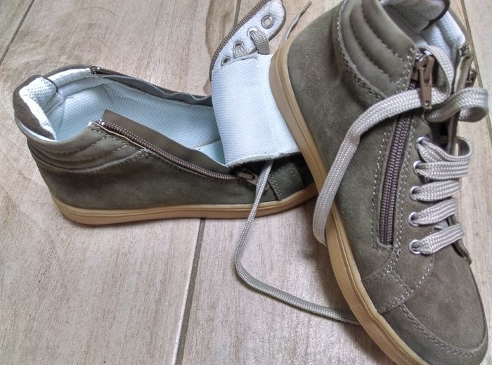 Boy Shoes / Boots, Size 3