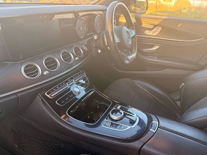 AnaMihaelaIvan Jobs: Mercedes Benz E220 AMG Premium Night Edition 2017