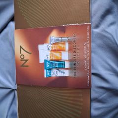 No7 Beauty Skincare  Set