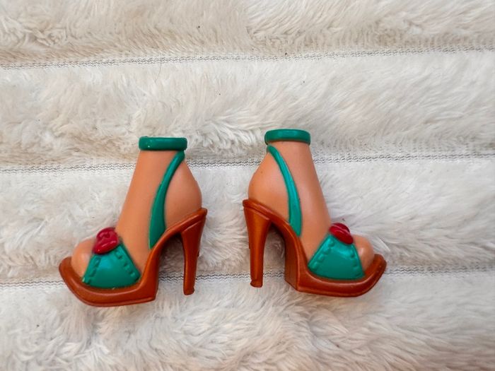 Miami Getaway Kenzie Mattel My Scene Doll Shoes Heels - ONLY Used Please see photos