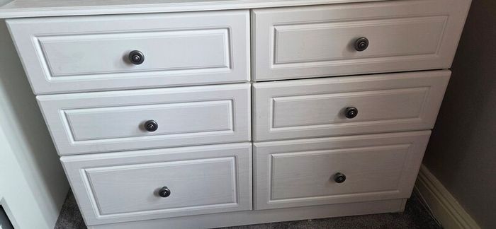 chest of draws 6