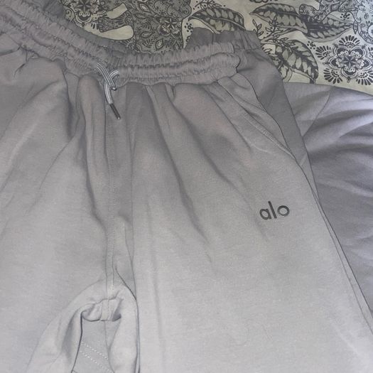 Alo yoga co ord set