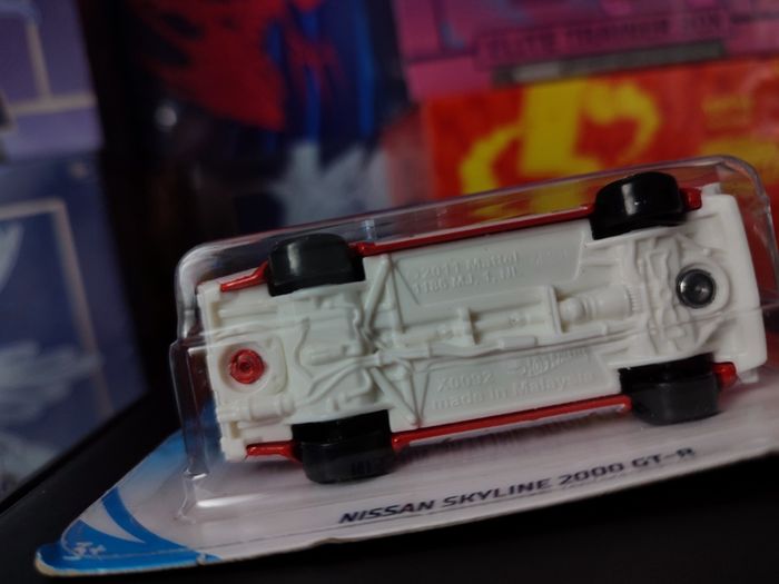 Nissan Skyline 2000 GT-R ! Police ! from HW Rescue Series ! Hot Wheels ! Mattel !