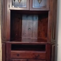 Solid Wood Corner Display Unit / TV Cabinet with Leadted Glass Doors