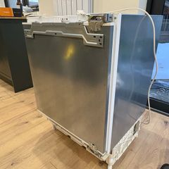 Bosch Undercounter Freezer (for integrated kitchen)
