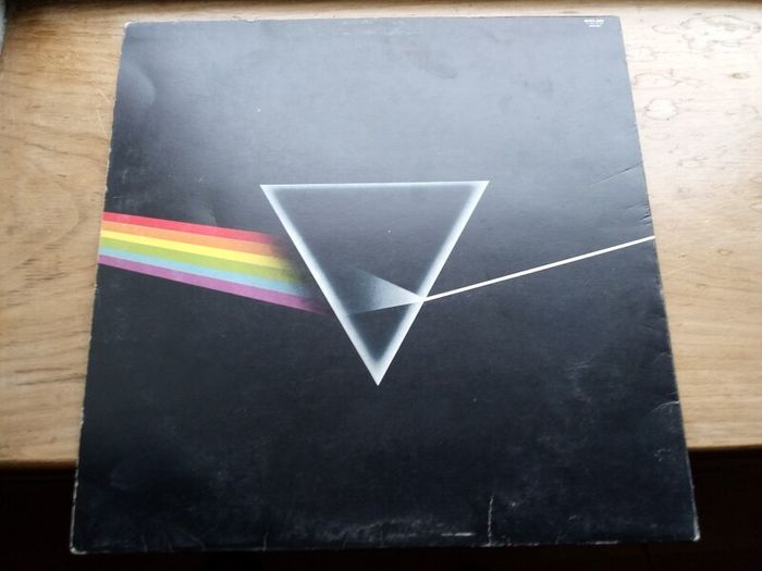 1973 Pink Floyd "The Dark Side Of The Moon" 12in Vinyl Emi Harvest SHVL 804