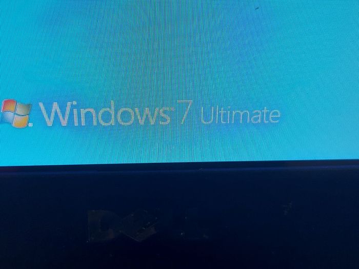 Dell Latitude E4300, Intel Core 2 Duo CPU, P9300, 2.27GHz, 3GB Ram,  Windows 7 Ultimate 64bit, Opera, Chrome, etc