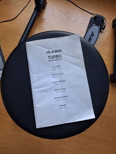 Alesis Turbo Mesh Electric Drum Kit with amp