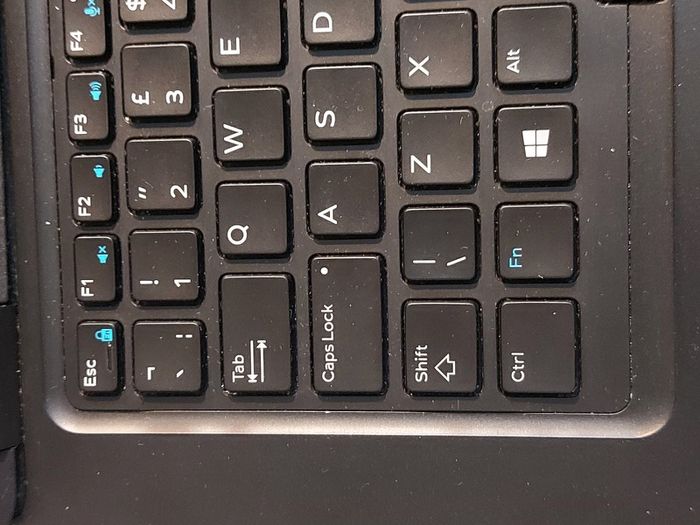 DELL Latitude 5490, Intel Core i5-7300U CPU, 2.71GHz. 8GB Ram, 256GB SSD, Windows 10 Pro, Microsoft Edge, Chrome and VLC