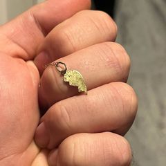 9 carat necklace