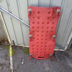 Car Crawler board on wheels