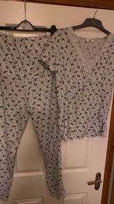 maternity pyjamas/ nightwear