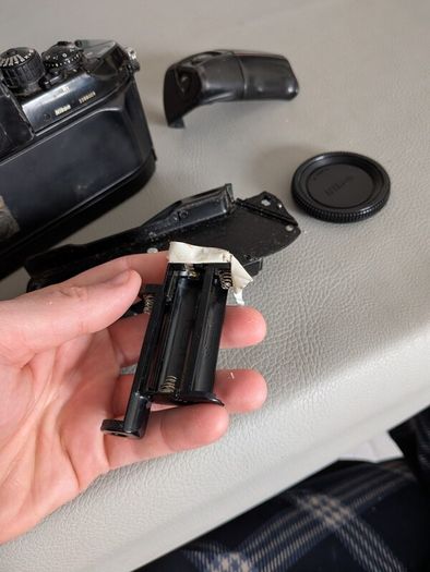 Nikon F4 (please read ad)