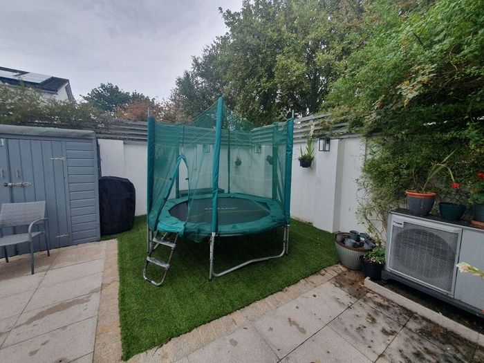 Trampoline