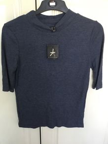 tee-shirt size 12 Brand new