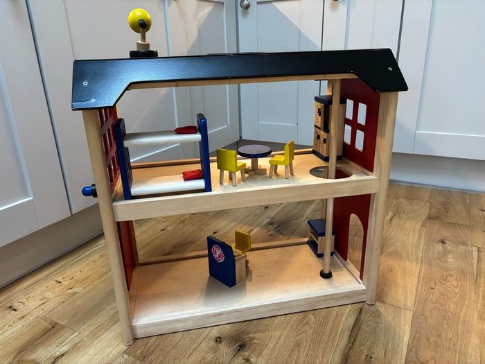 Pintoy Wooden Firestation