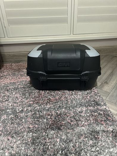 motorcycle top box