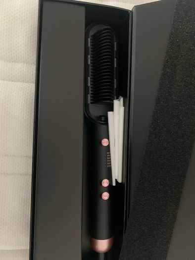 Wavytalk viral hair straightener brush