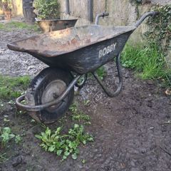Bobby wheelbarrow