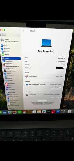 M3 MacBook Pro - Pro Chip