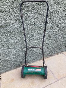 Price drop Manual lawnmower
