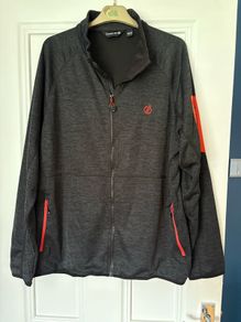 mans hoodie dare2B