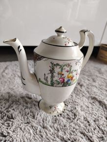 Vintage  Art Deco tea pot
